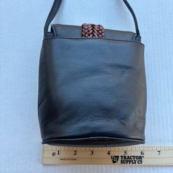 One World by Brighton Black Leather Crossbody Bag Braided Detail Silver Concho - Picture 4 of 8